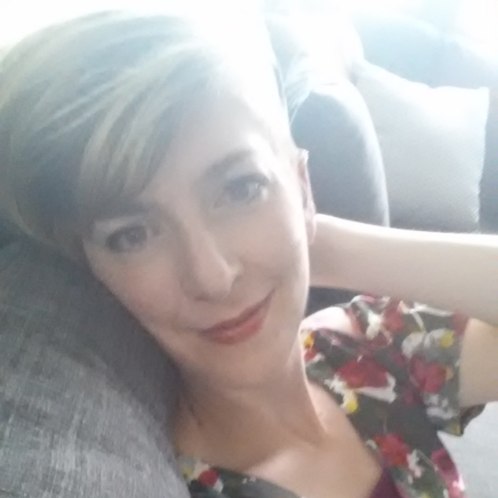 Meet your Posher, Lena